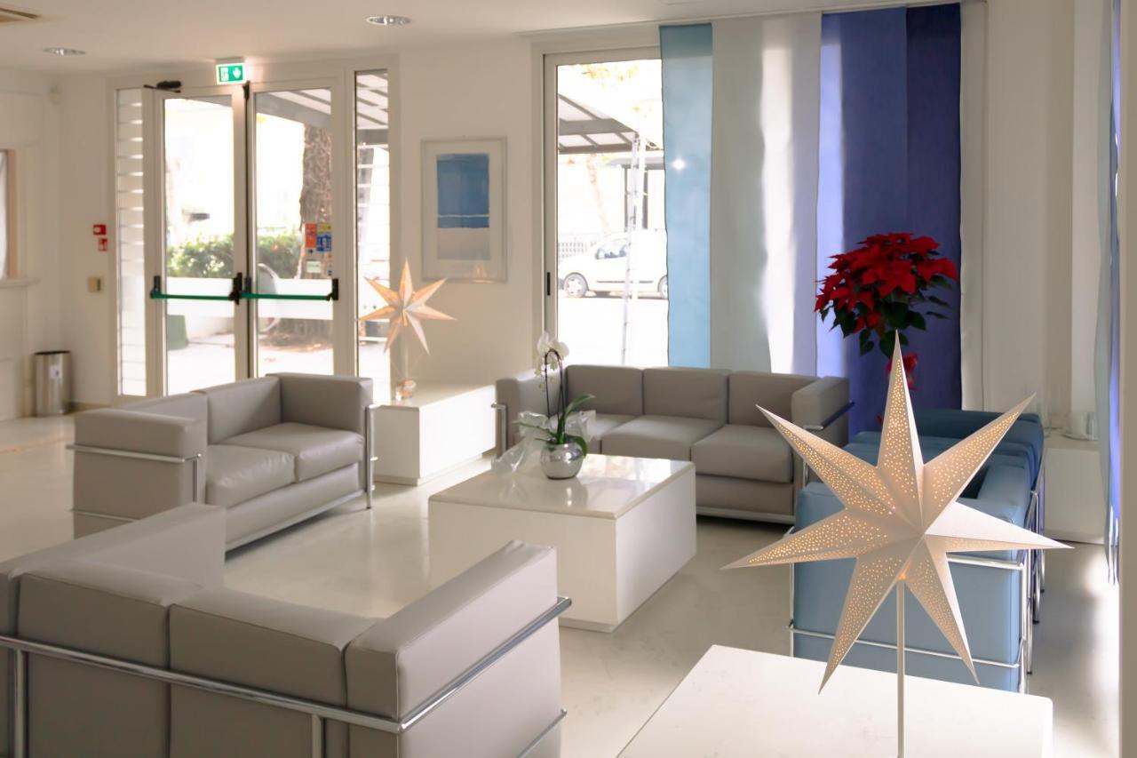 Residence Marittimo Riccione Exterior foto