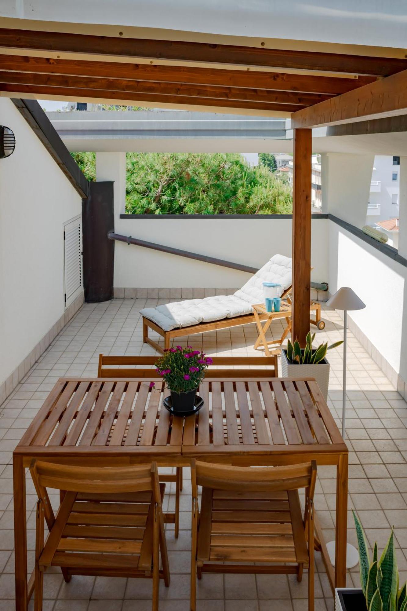 Residence Marittimo Riccione Exterior foto